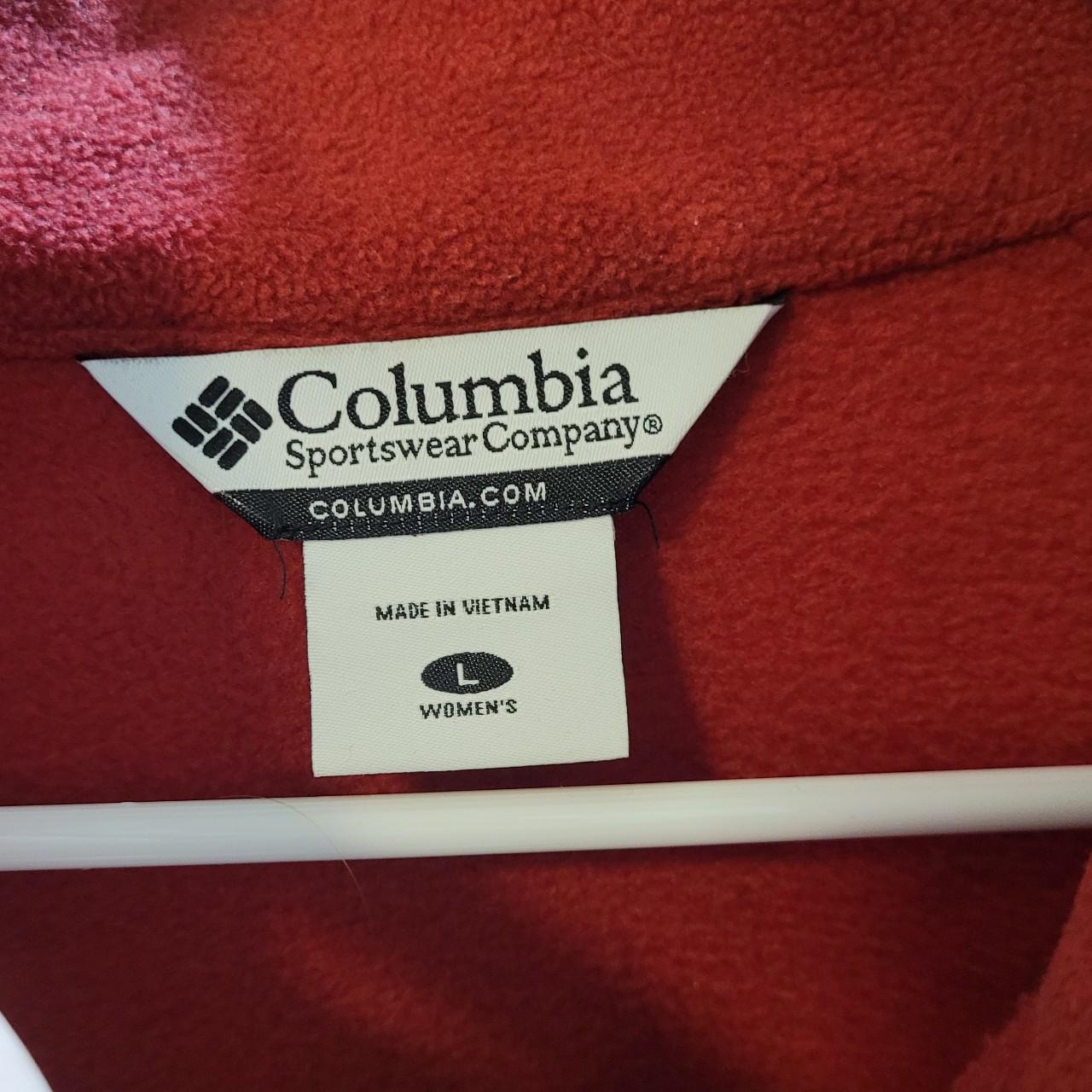 Womens fleece Columbia zip up, size Large. Very warm... - Depop