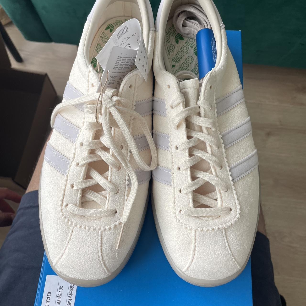 Adidas Men's Cream Trainers | Depop