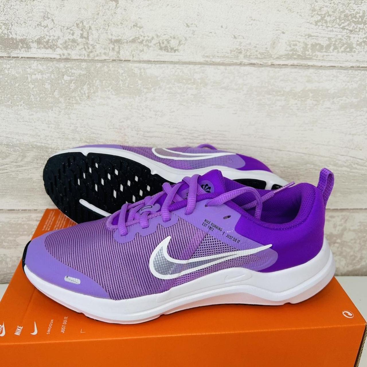 ladies nike trainers size 4