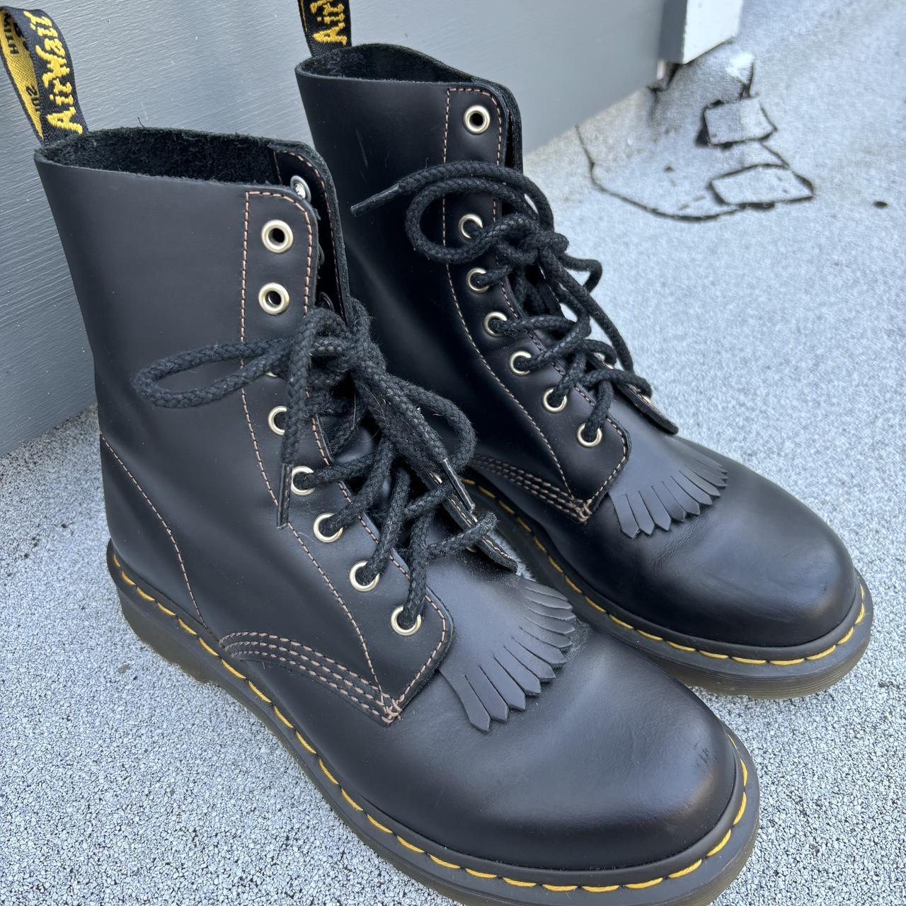 chaussures bleues marines