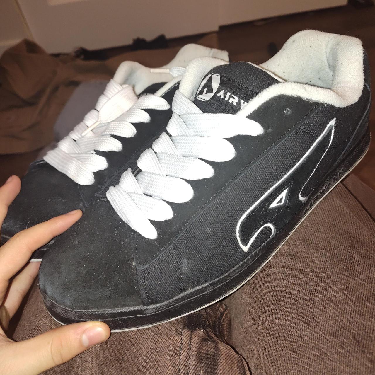 airwalk skate trainers