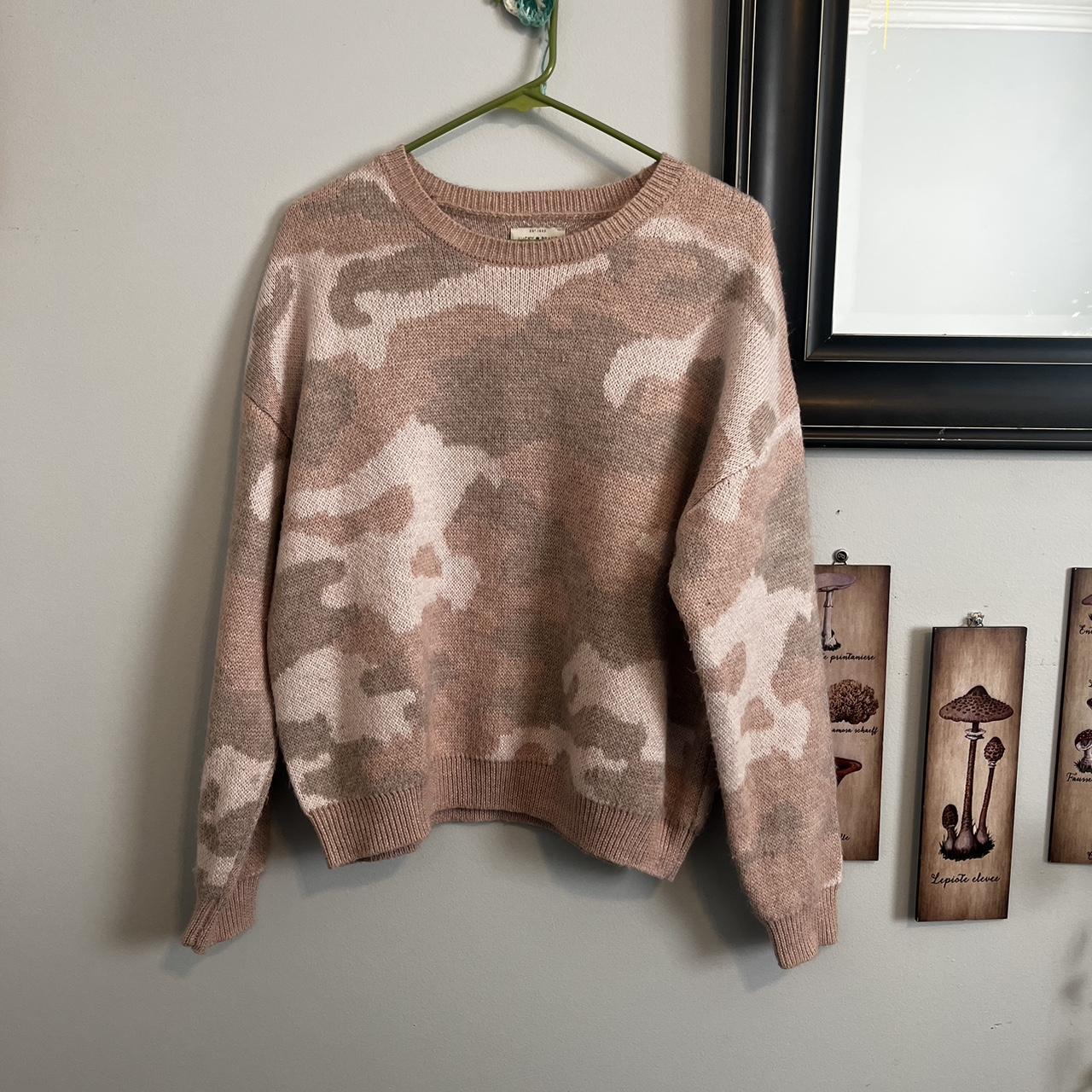 super soft comfy pink sweater -lucky brand -womens - Depop