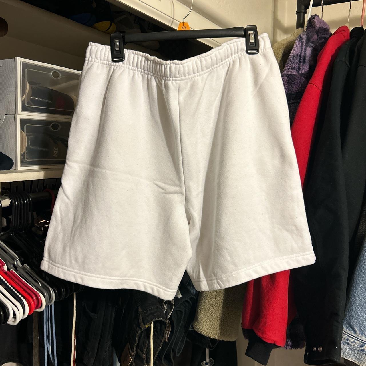The North Face Men's White Shorts (2)