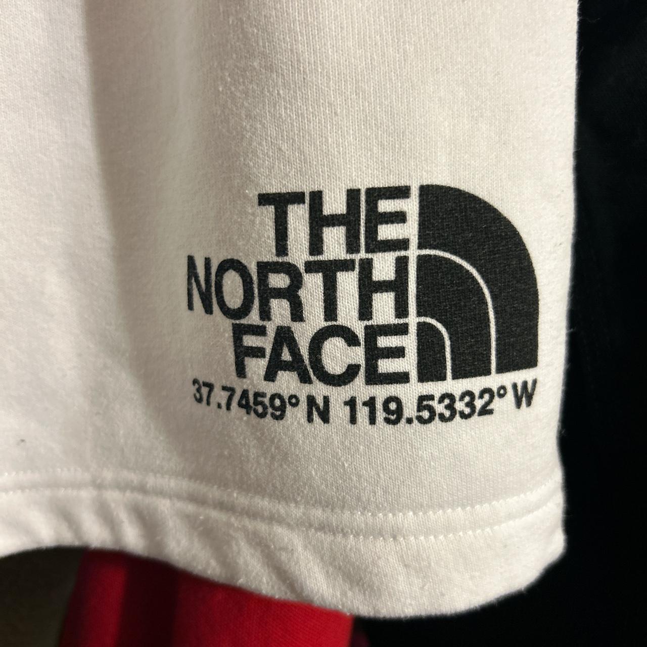 The North Face Men's White Shorts (4)