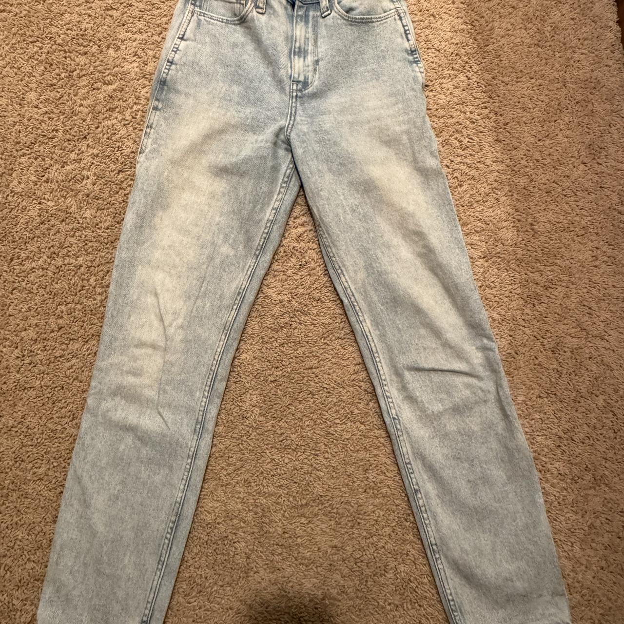 Hollister shape love jeans on sale