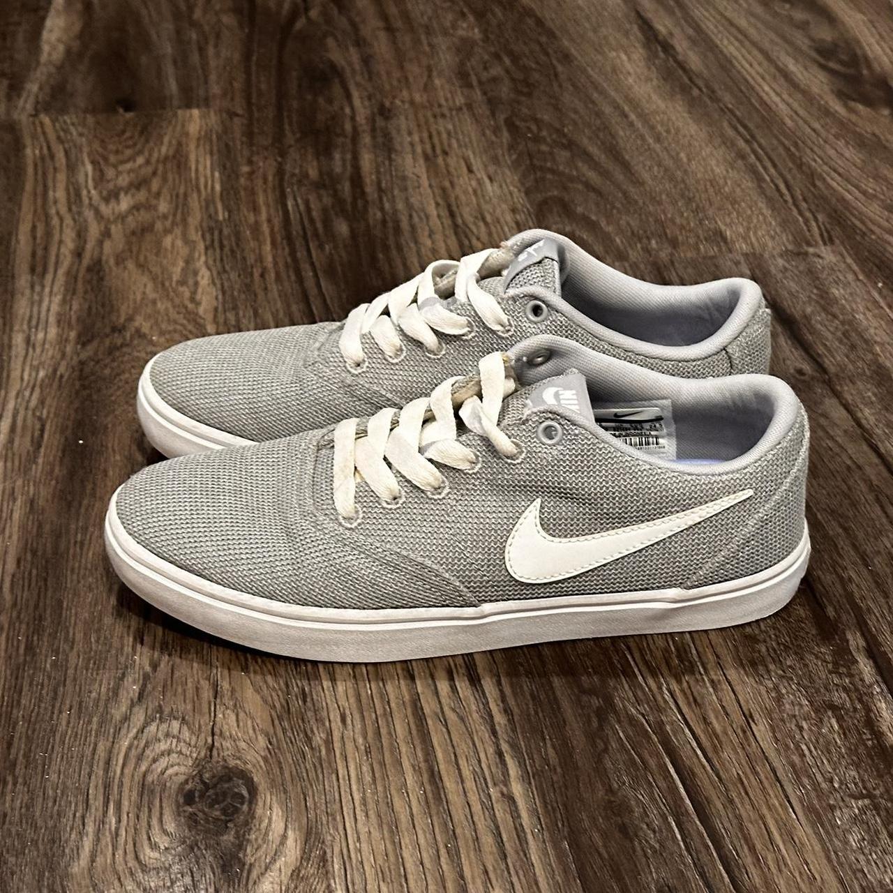 Nike womens cheap check shoes