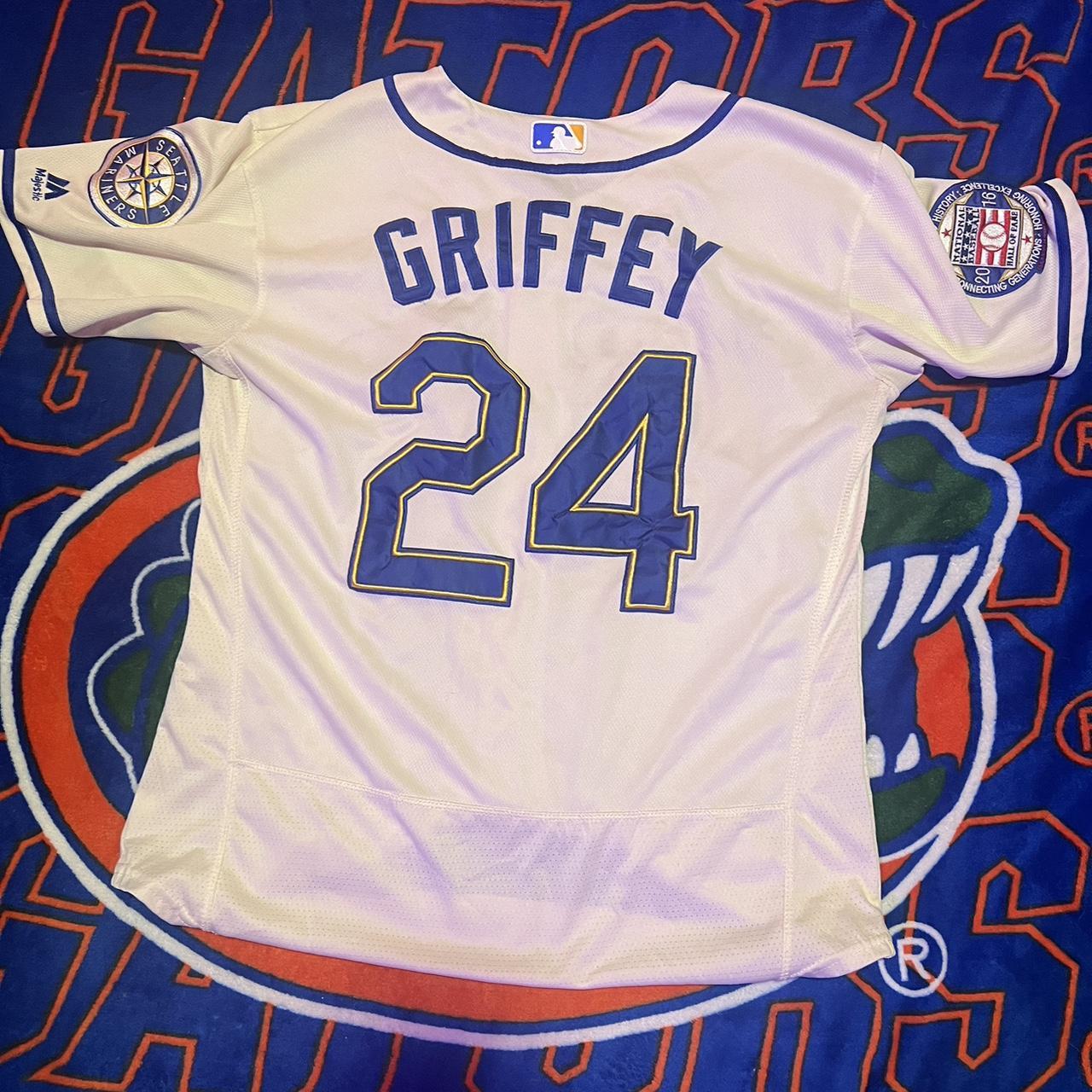 ML1731 #24 Ken Griffey Jr. Seattle Mariners Cream - Depop