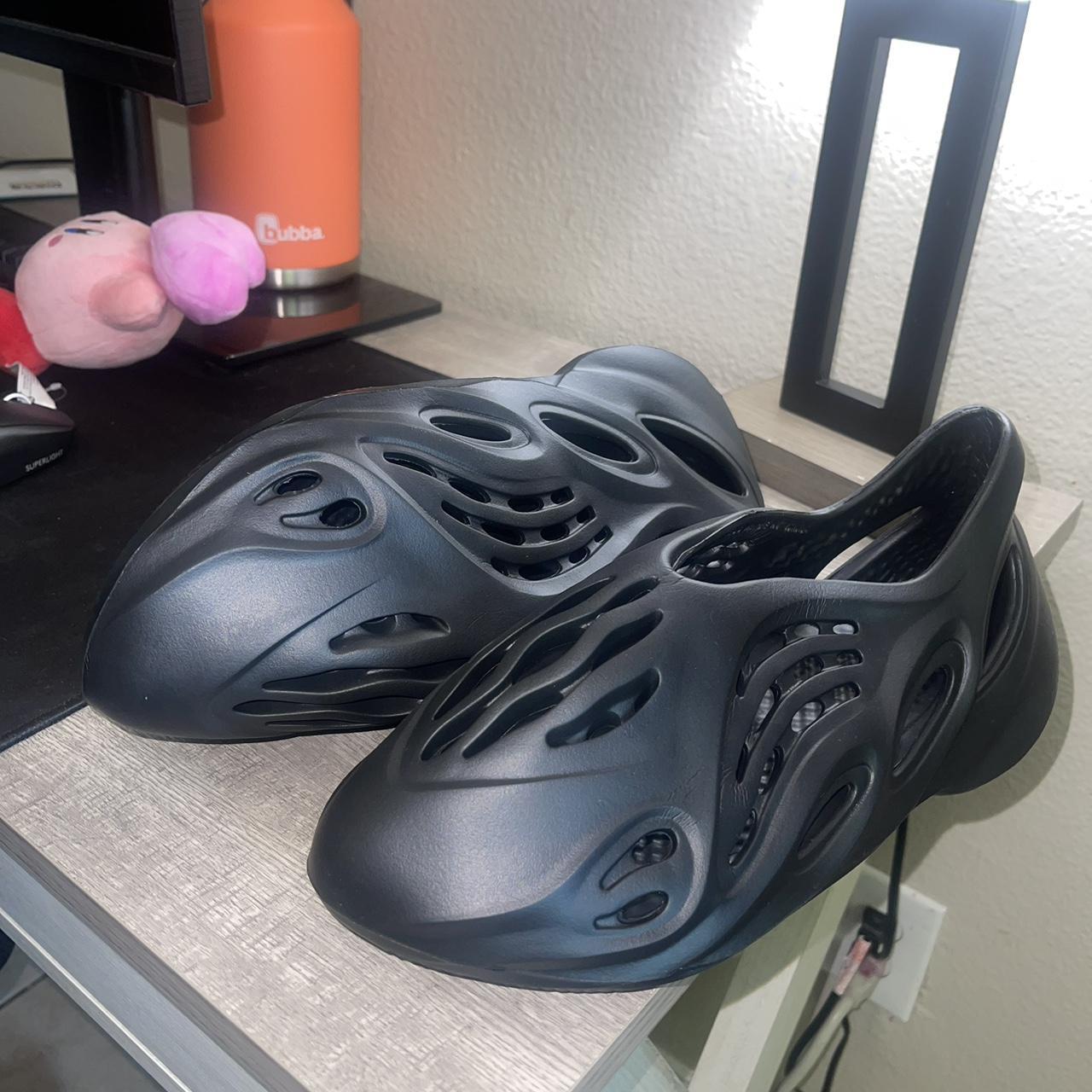 yeezy slides foam runner black