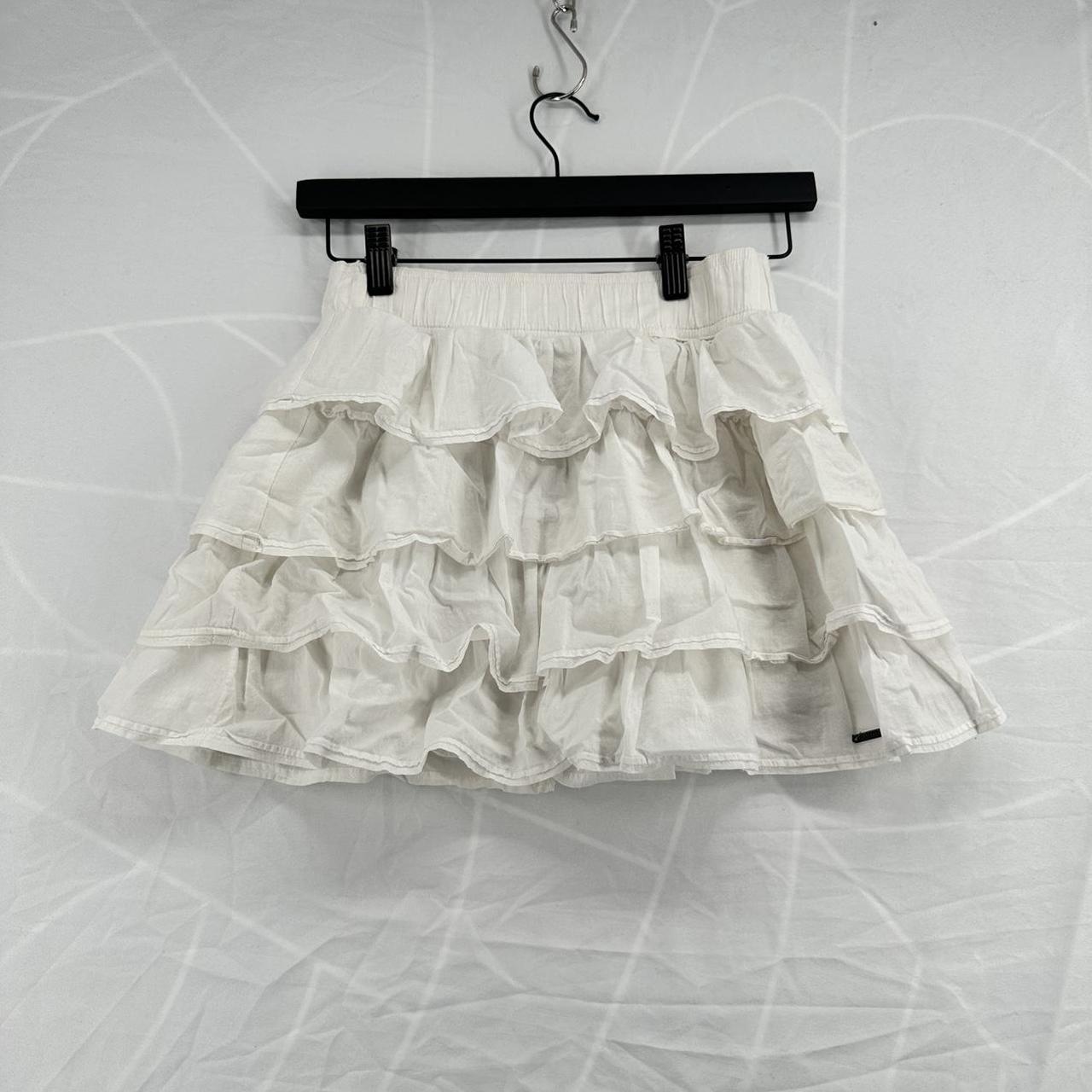 hollister layered white/cream skirt. super beautiful... Depop