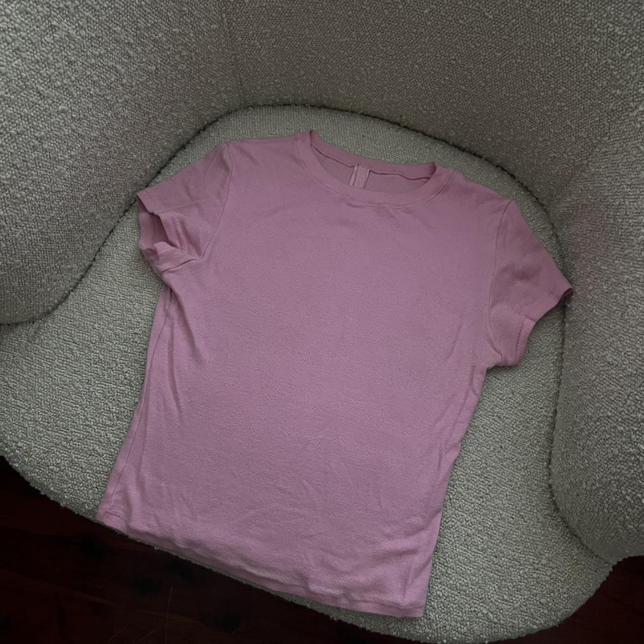 Skims Women's Pink T-shirt | Depop