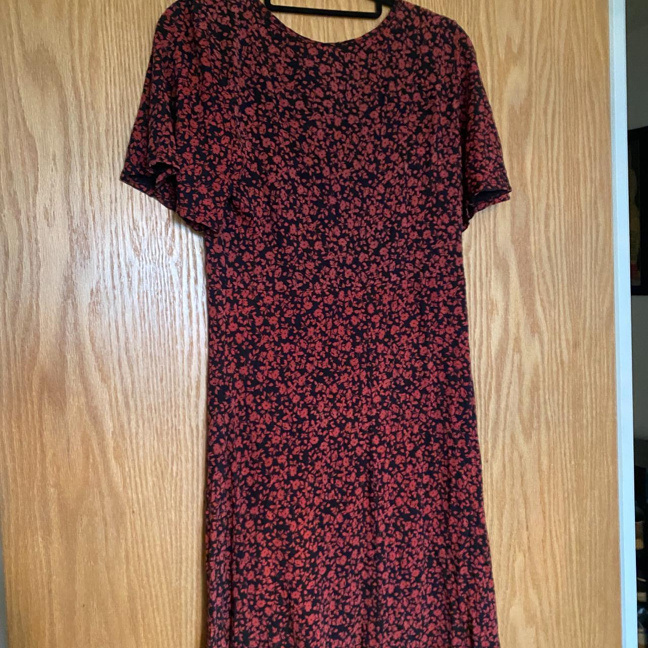 Cute black and red floral dress. Miss Selfridge size... - Depop