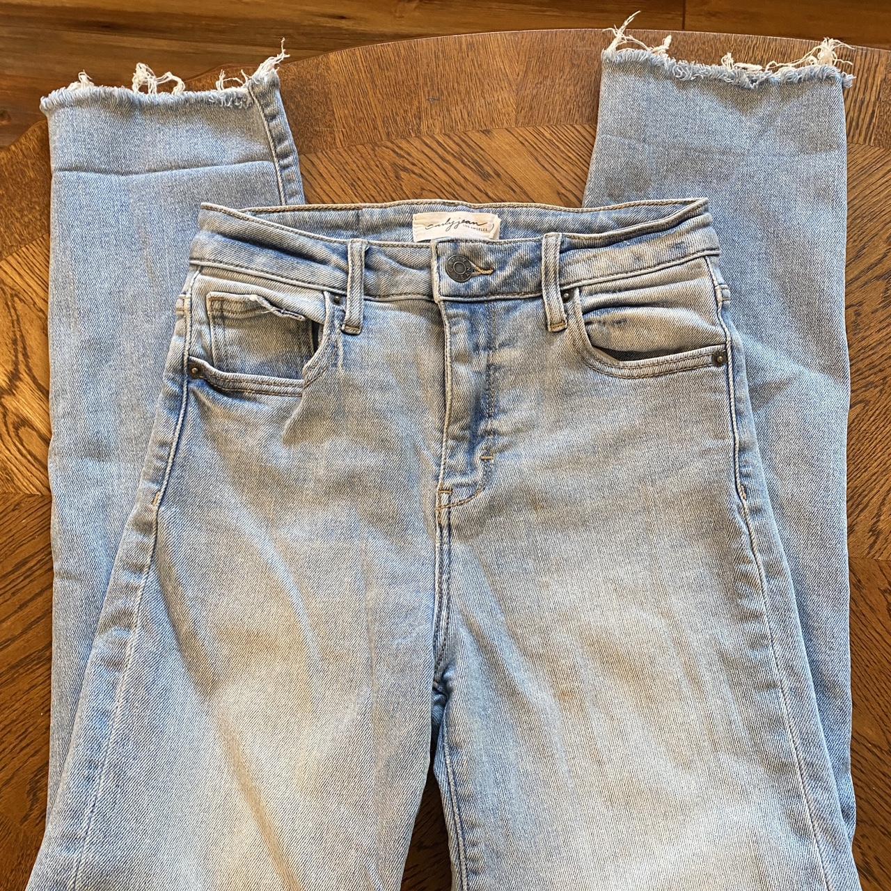 item listed by cdarrow