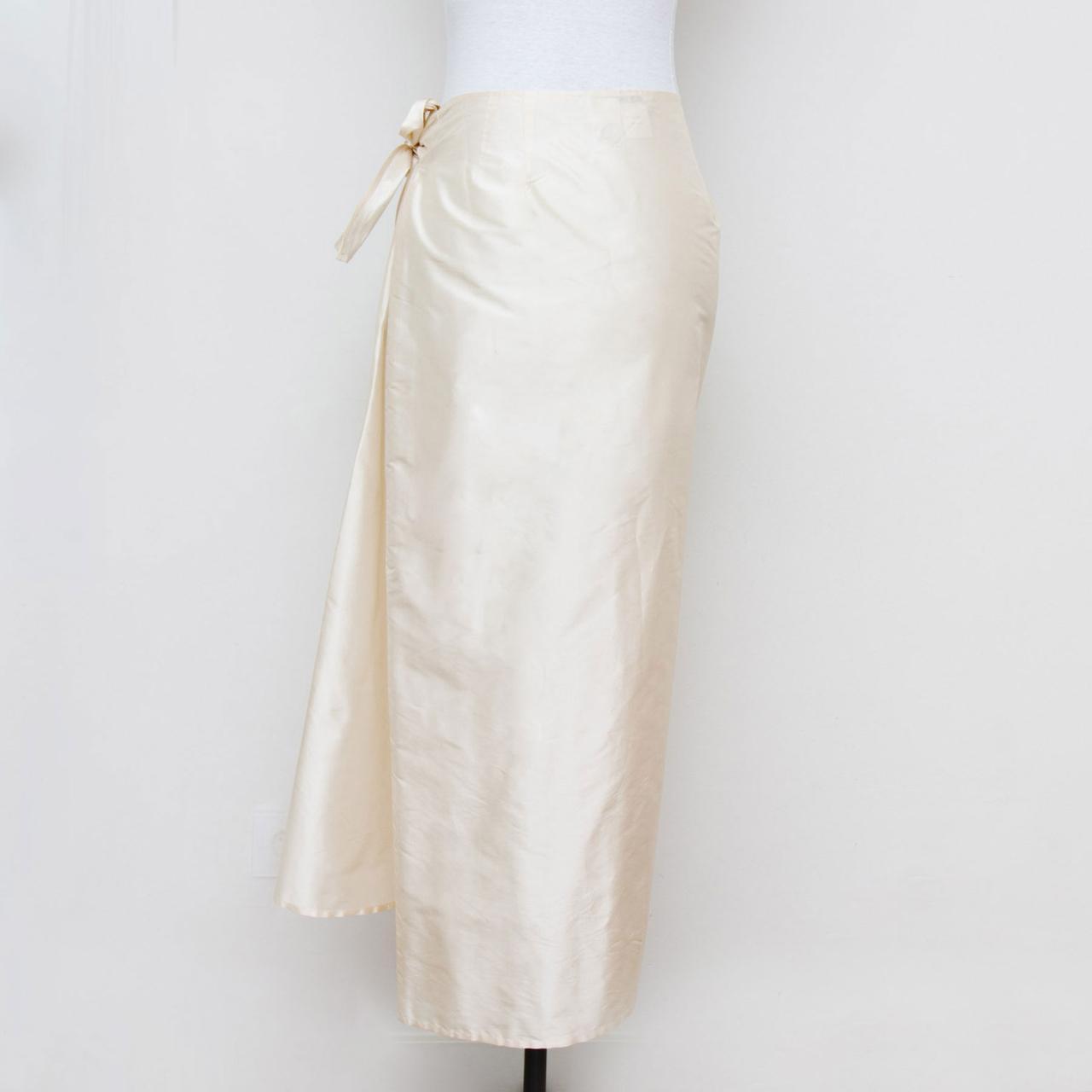 Max Mara Women's White and Cream Skirt (2)