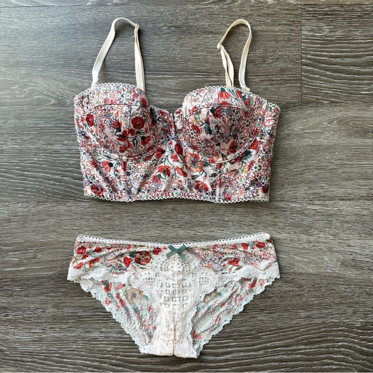 White Floral Dream Angels Unlined Bra Top NWOT Dream Angels