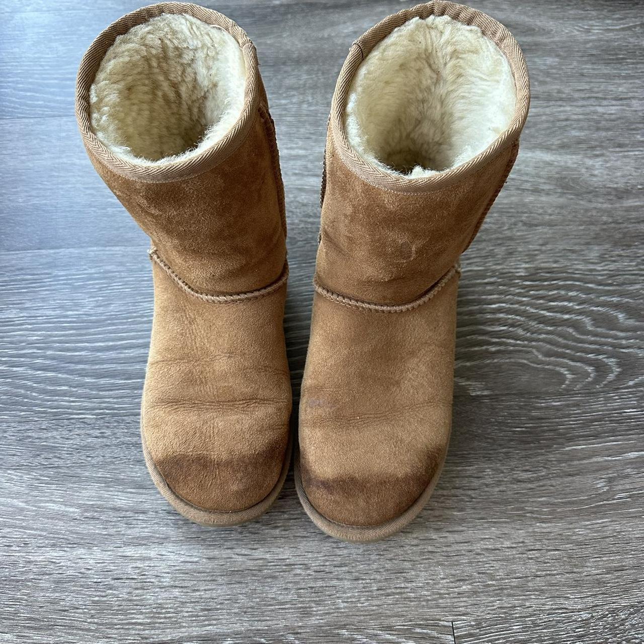 Ugg Leather Tennis Shoes Chestnut Classic Short Uggs — Size Water