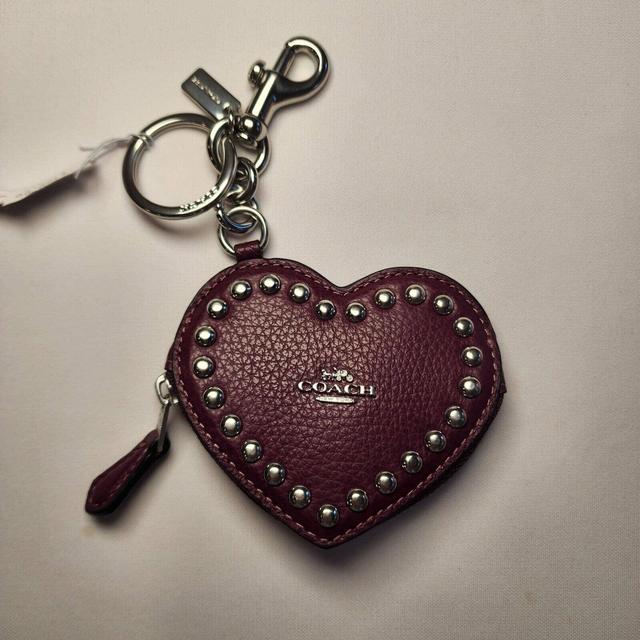 COACH, HEART POUCH WITH RIVETS, Silver/Deep...