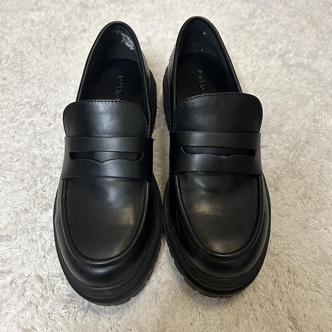 comfortable black loafers