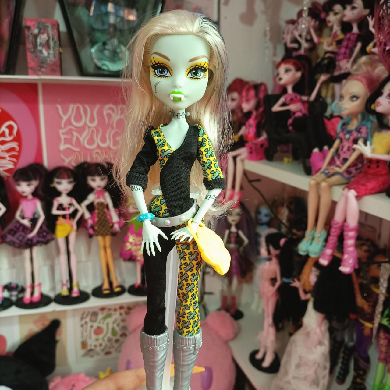 Monster high dolls second hand online