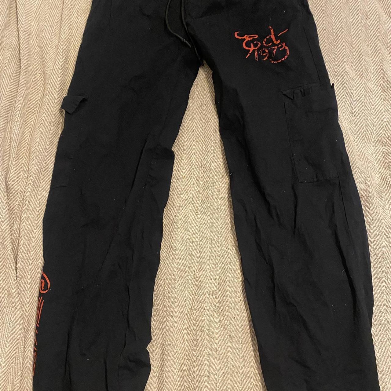 size medium ed hardy cargos from urban outfitters... - Depop
