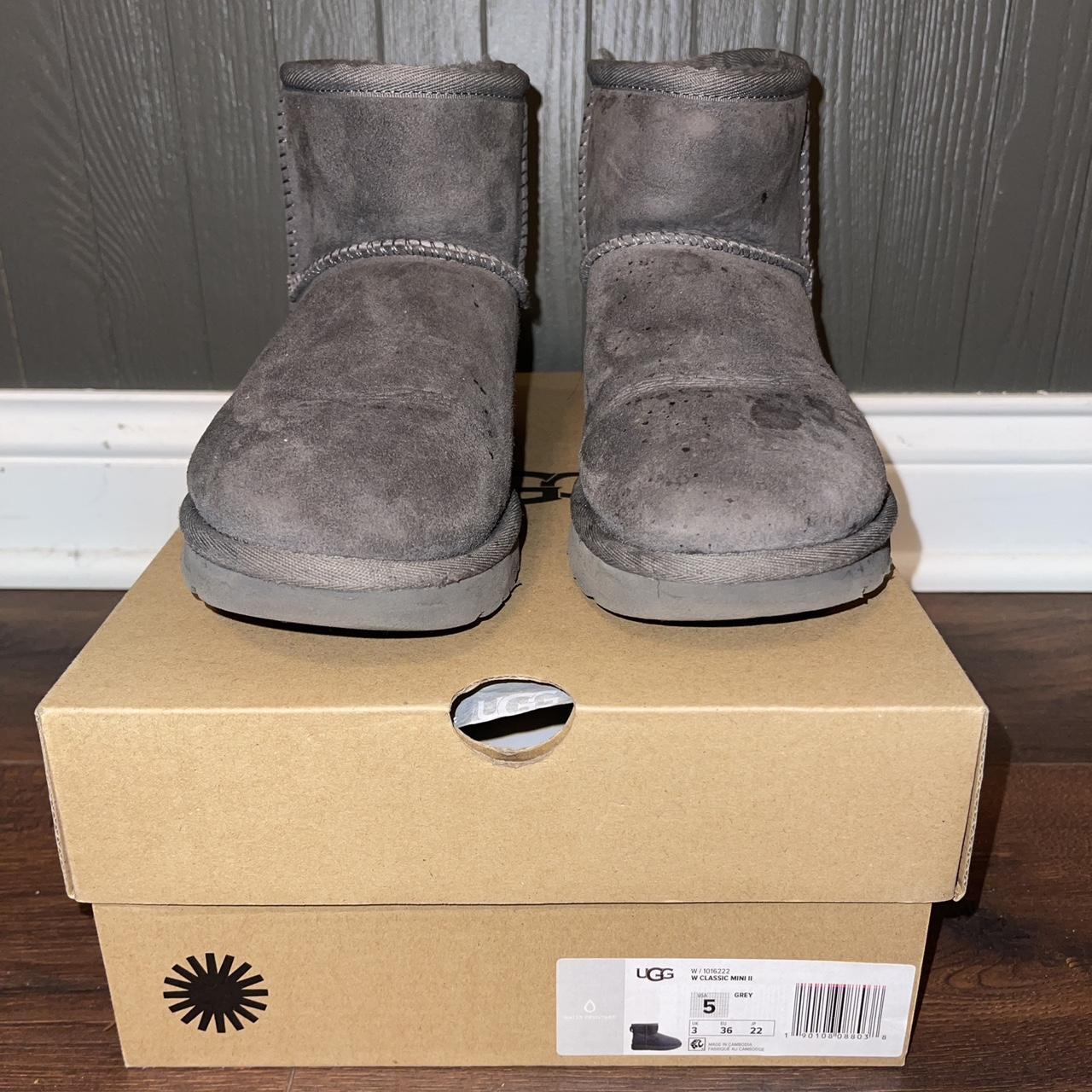 Grey ugg boots clearance size 5