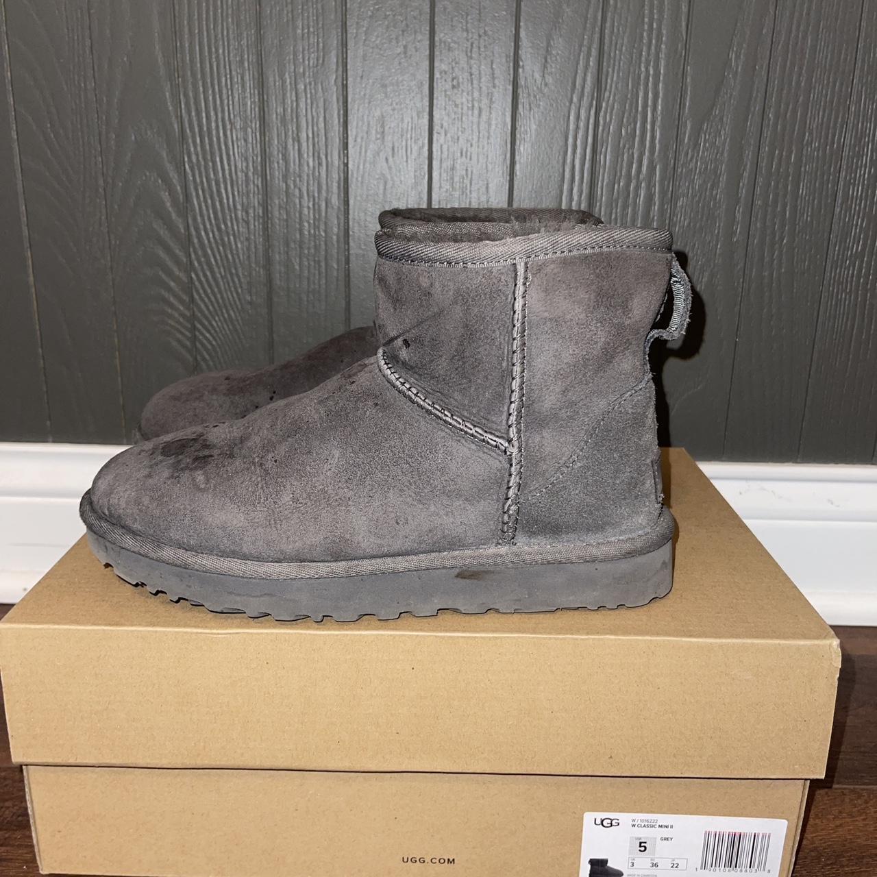 Ugg mini clearance 2 grey