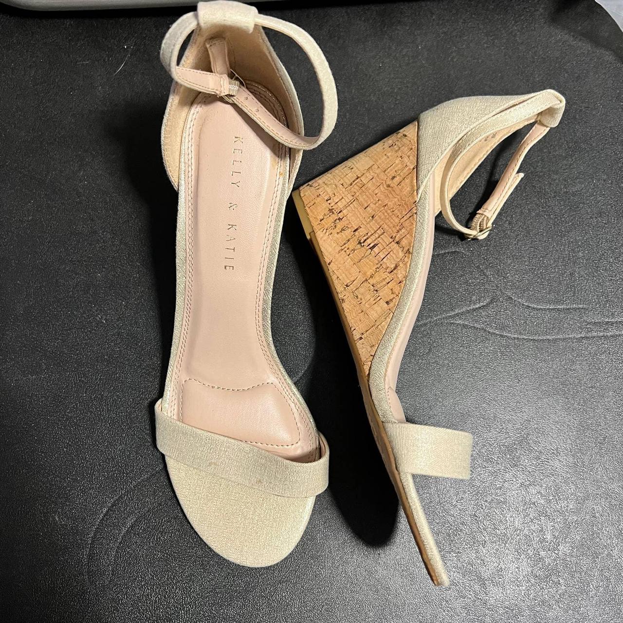 Kelly & katie addisson wedge sandal sales
