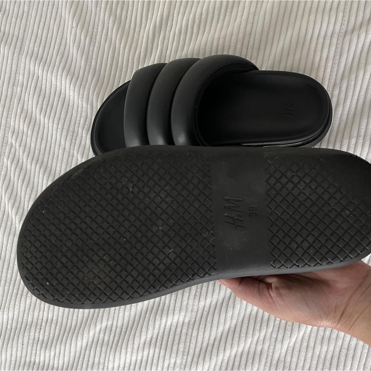 h&m quilted slides
