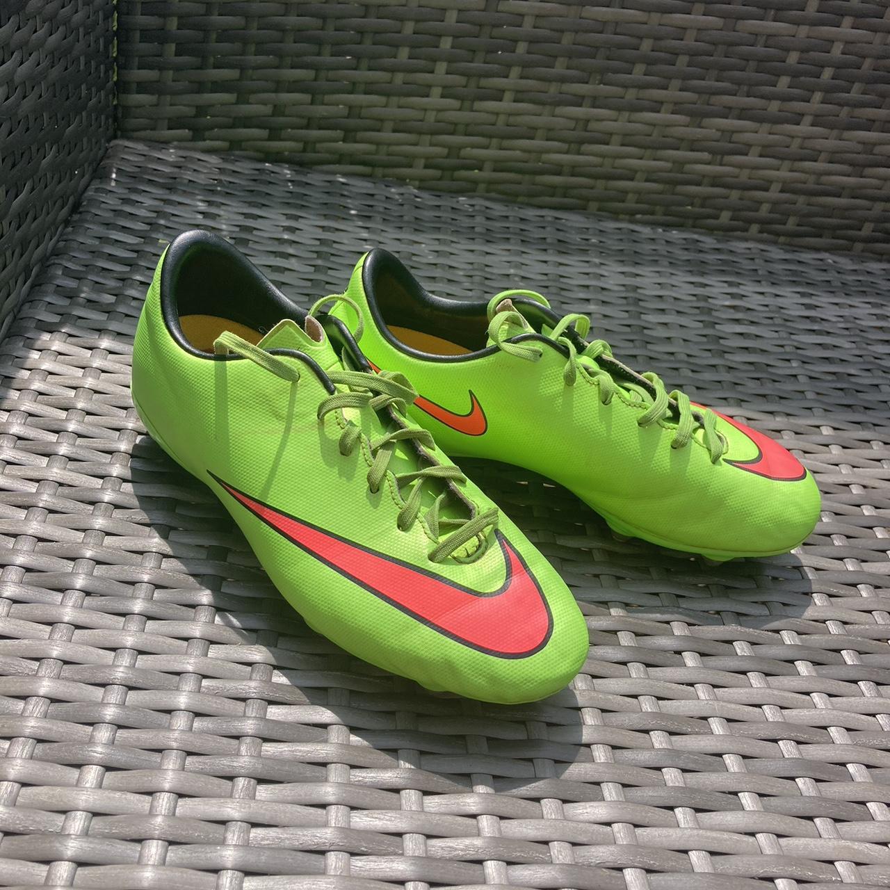 nike green speed 1 red