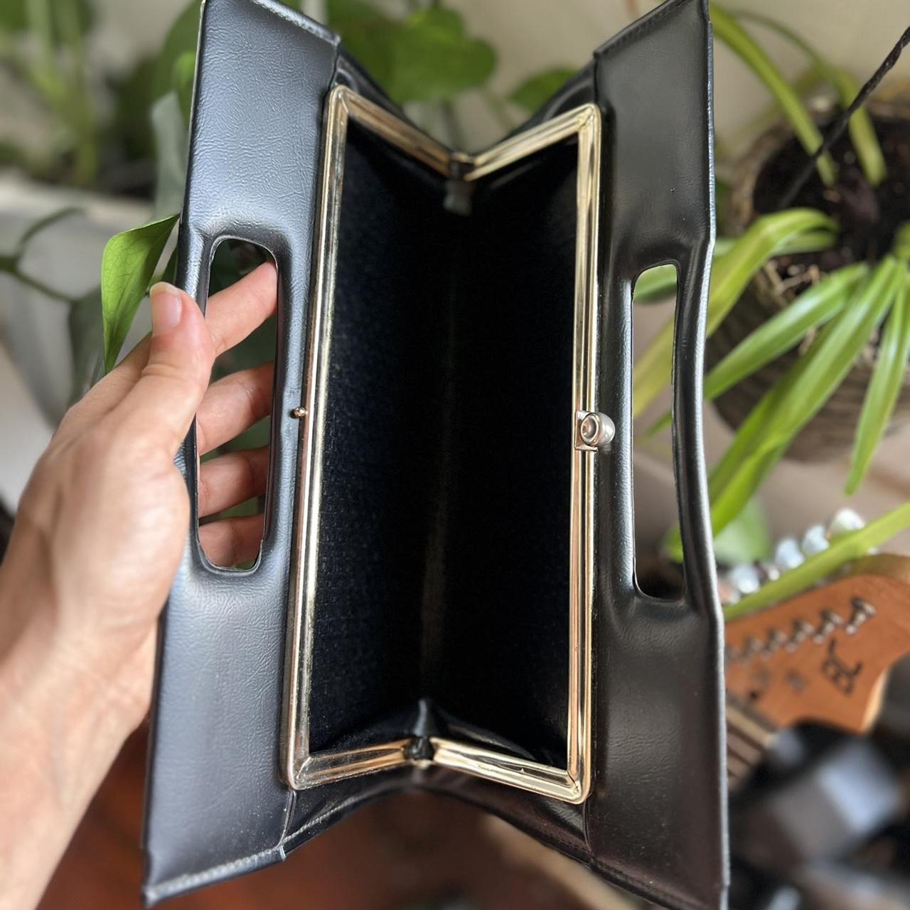 La Regale black clutch purse. Used once, magnetic - Depop