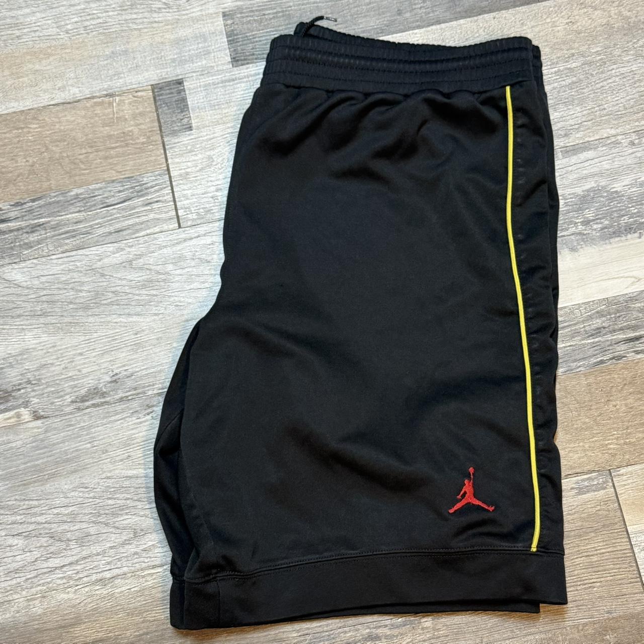 item listed by naygarnaygar