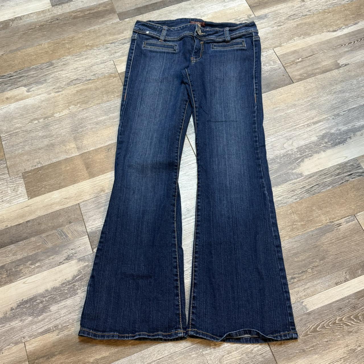 item listed by naygarnaygar