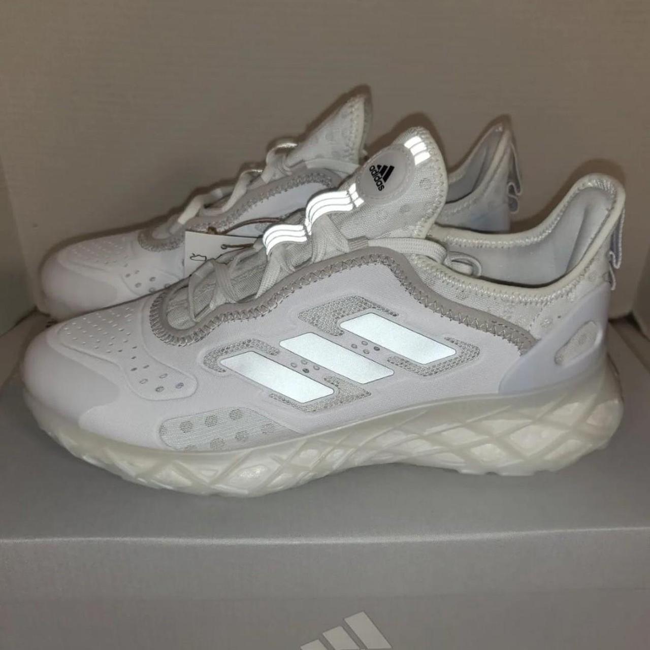 Womens size 9 store in mens adidas