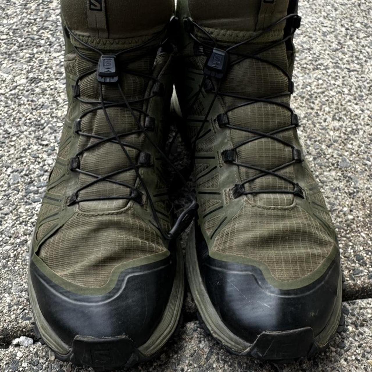 Salomon Men's Green and Black Boots | Depop