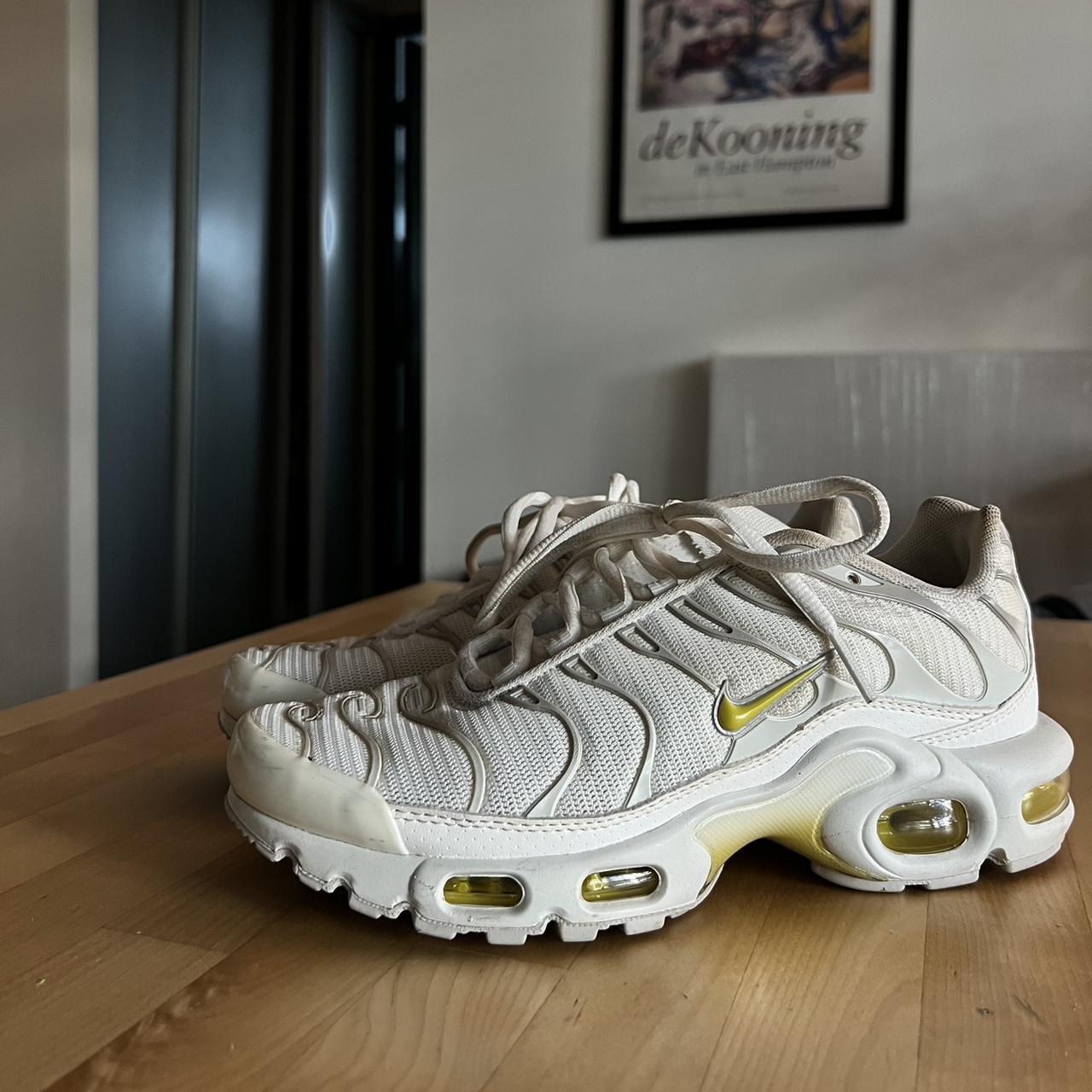 tns yellow