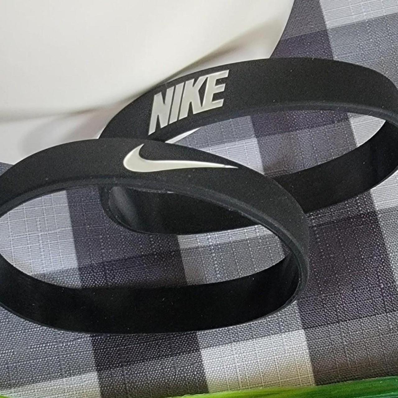 nike black bracelet