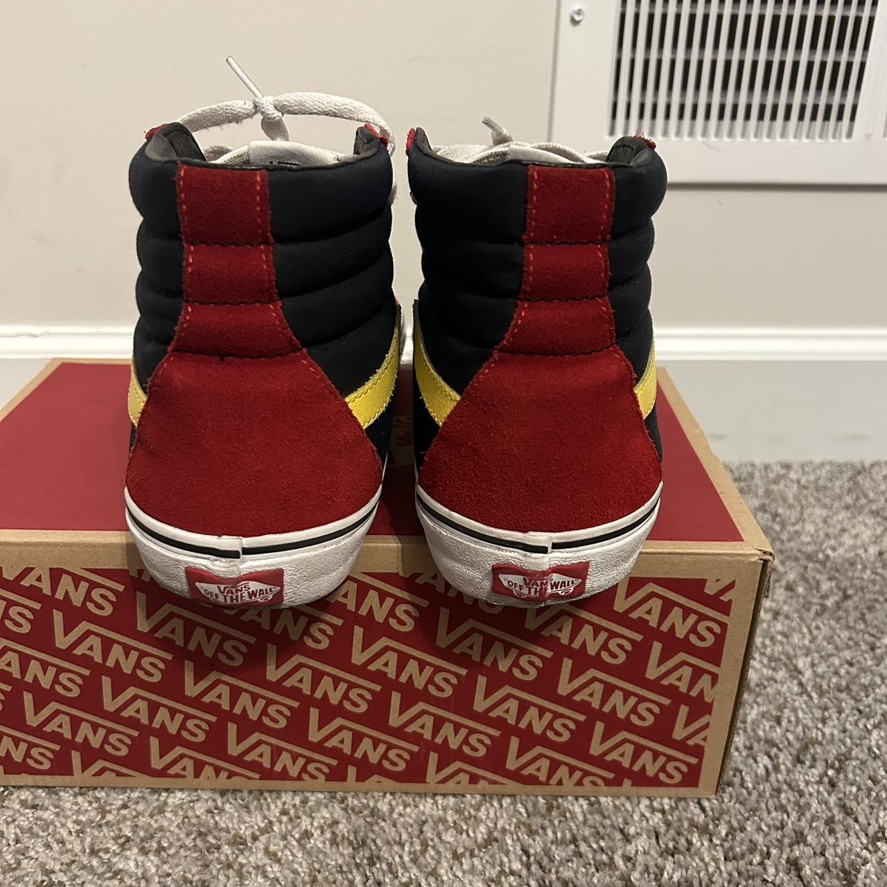 Vans Men's Red and Yellow Trainers (2)