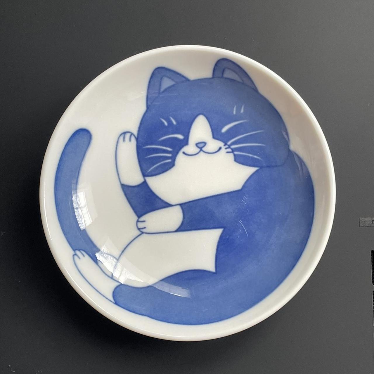 Curled dark cat ceramic dish. The dish is 10 cm in... - Depop