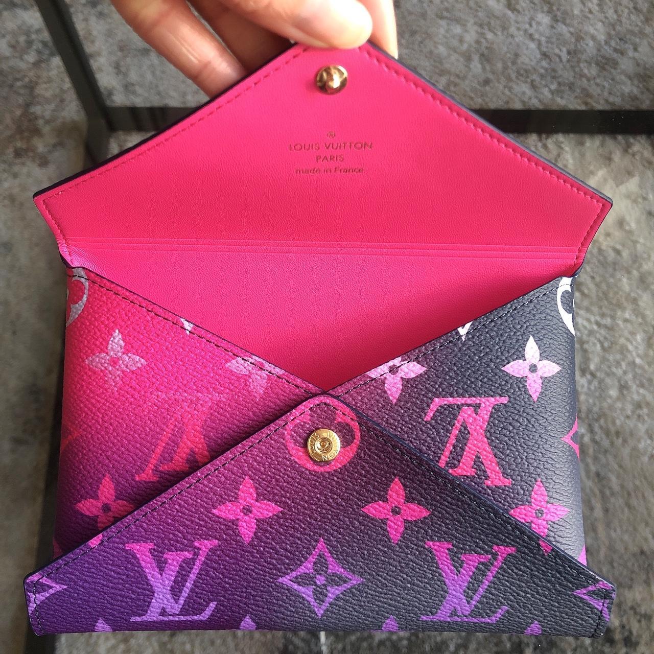 Louis Vuitton kirigami pochette brought in Paris - Depop