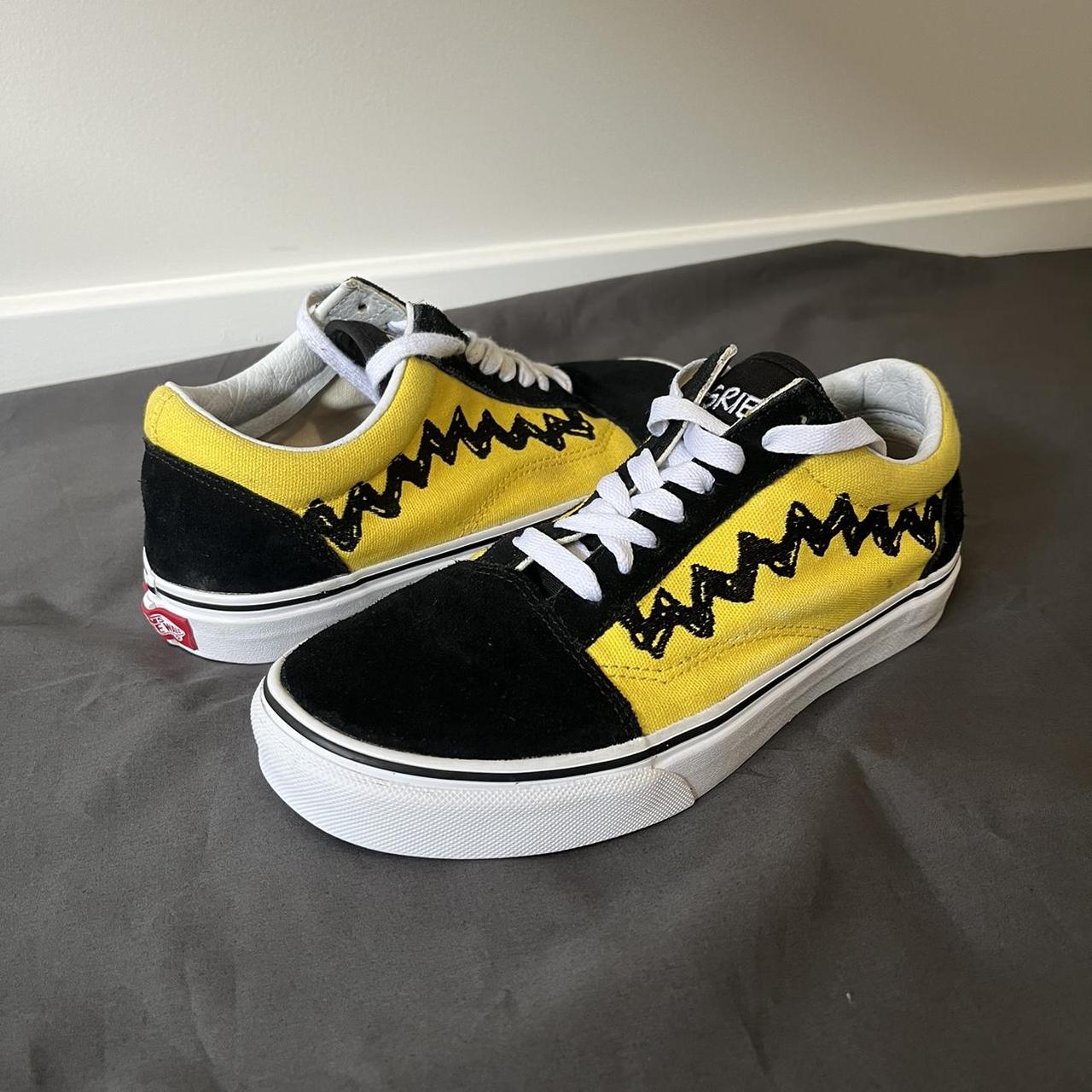 Mens deals snoopy vans