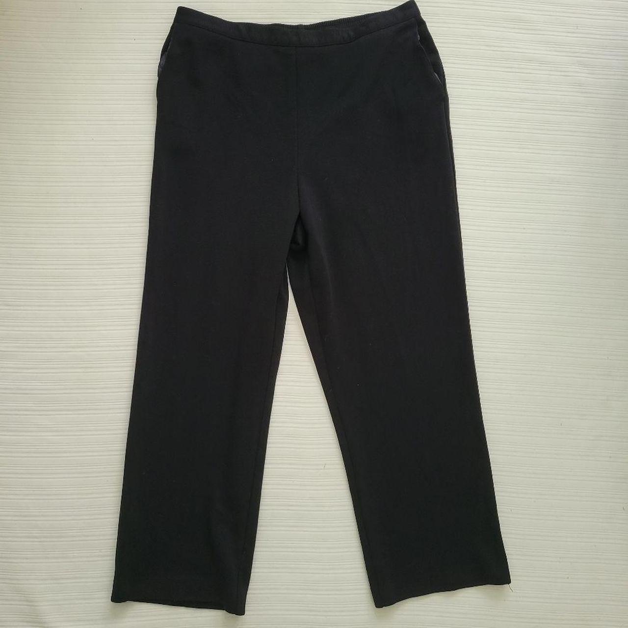 Alfred Dunner black pants with pockets - Depop