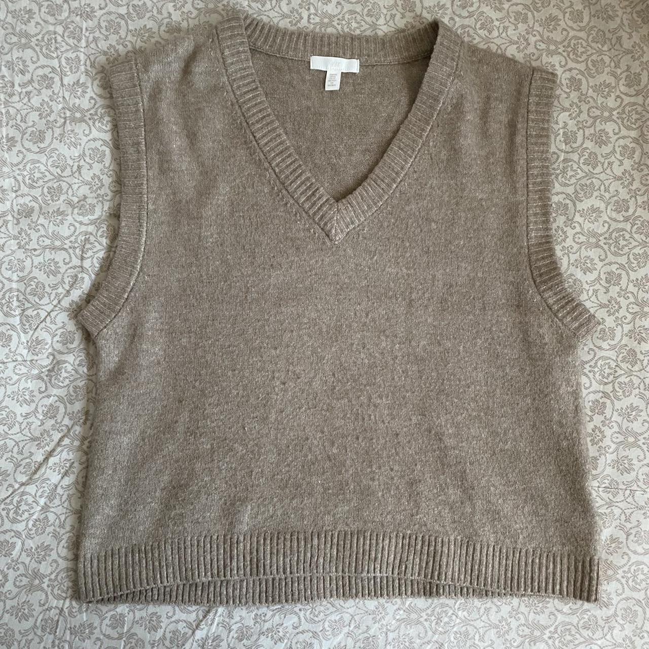 beige h&m oversized sweater vest size : xs (for... - Depop