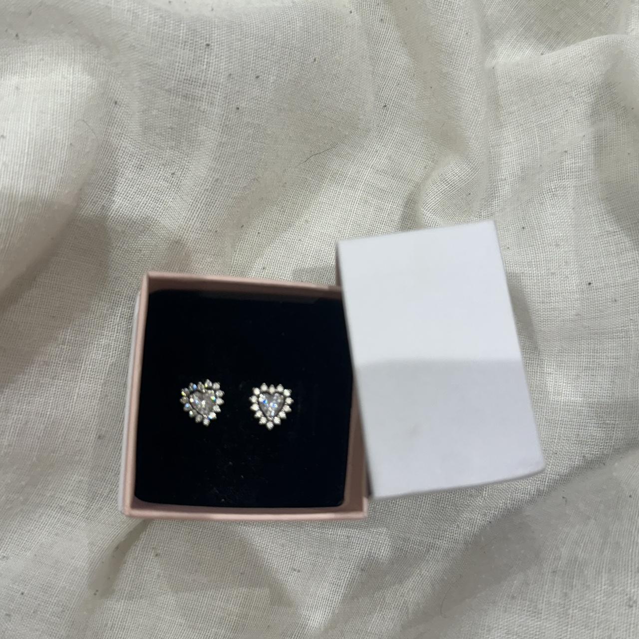 item listed by hirdclaire