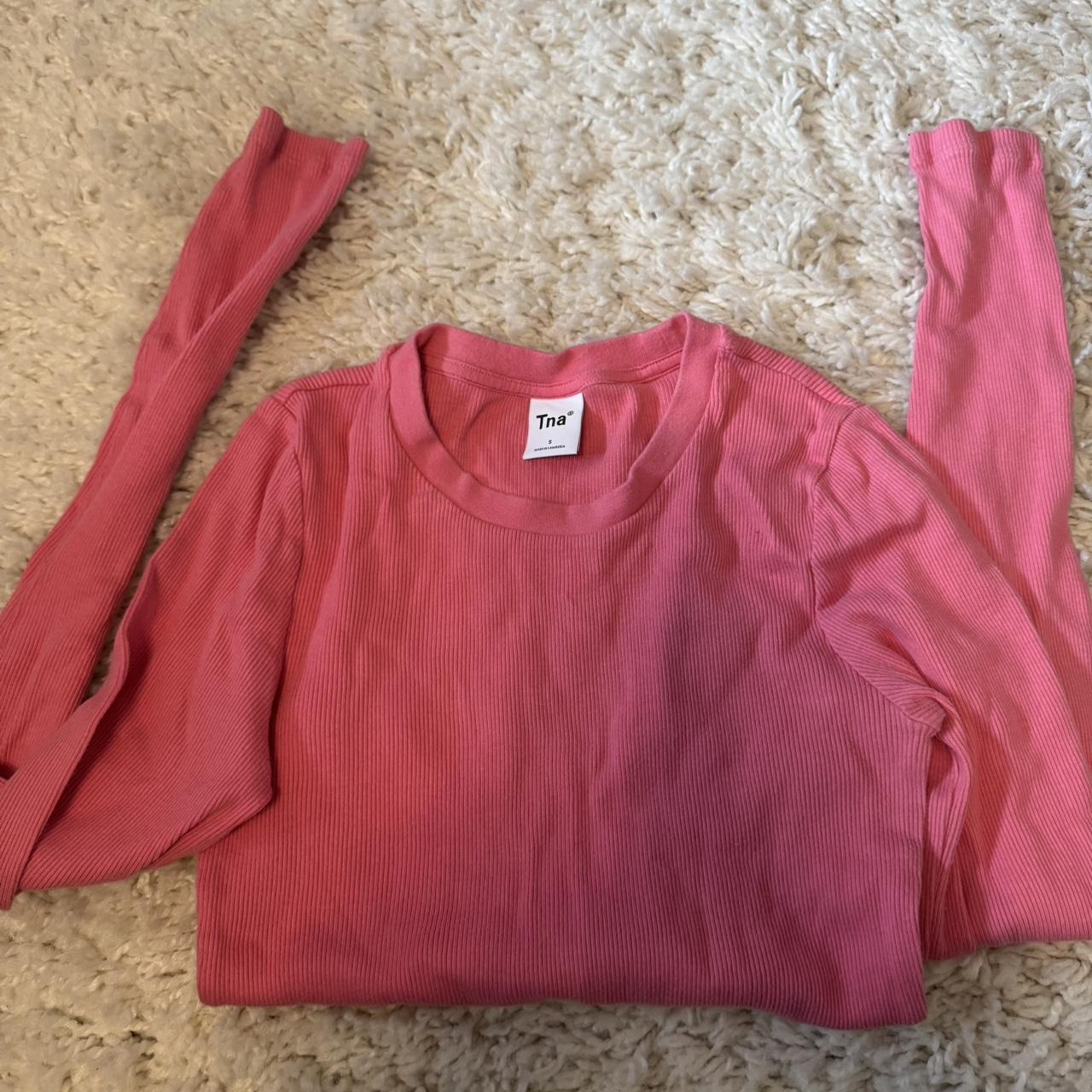 item listed by elliebarnett13