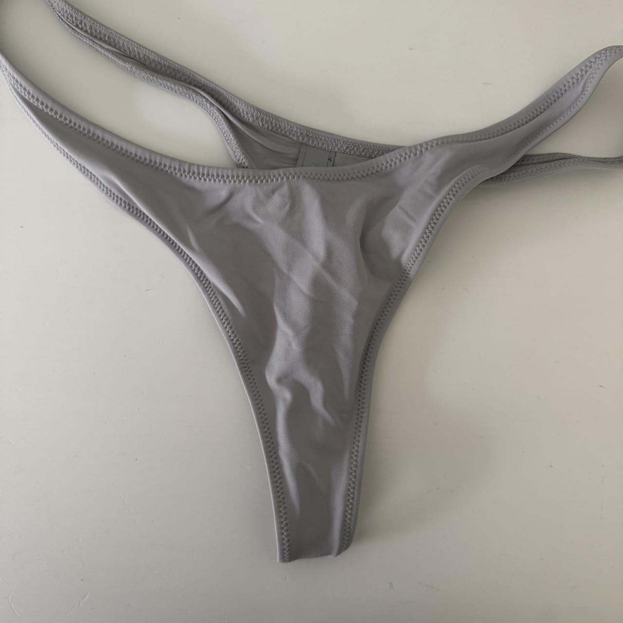 item listed by elliebarnett13