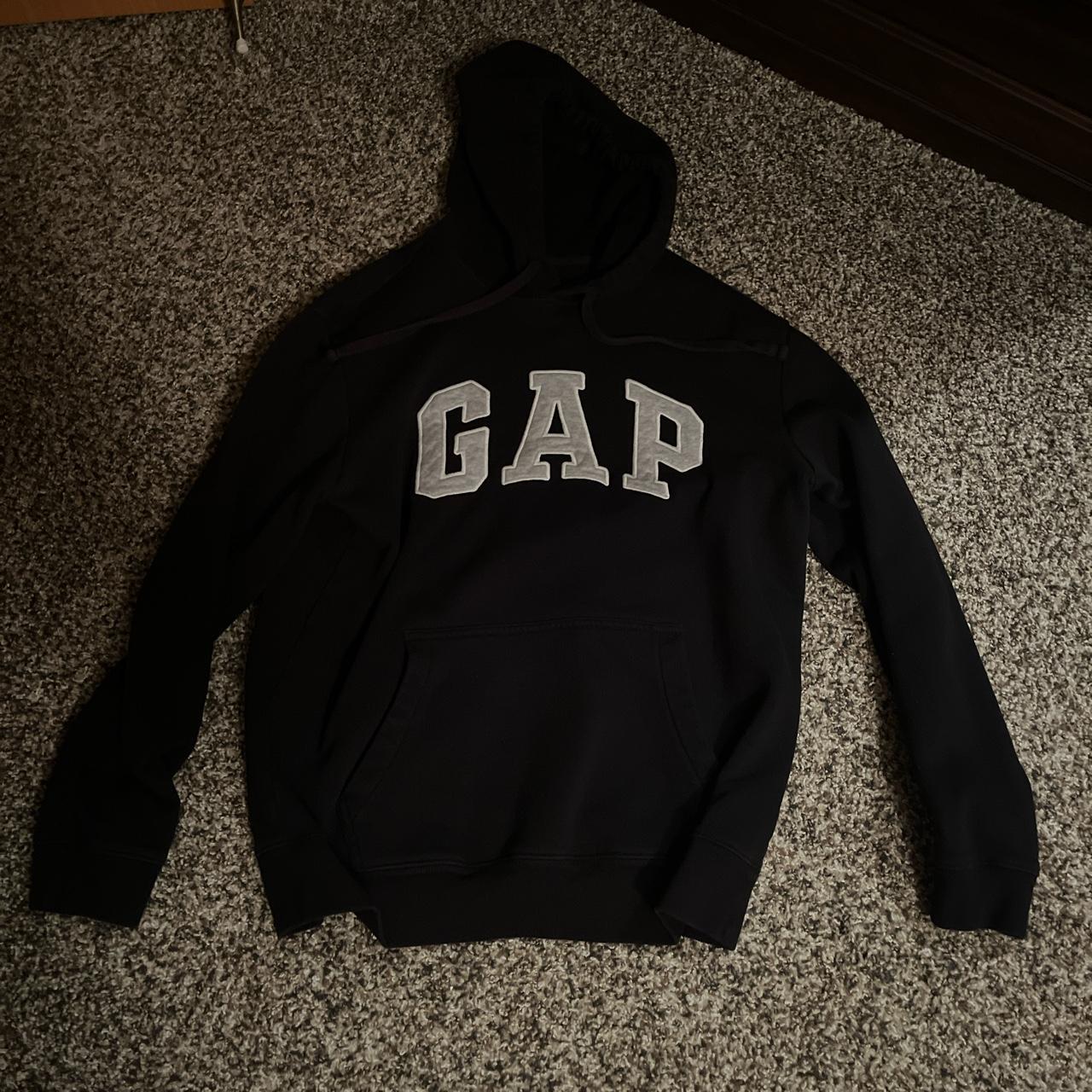 Gap Men's Black Hoodie | Depop