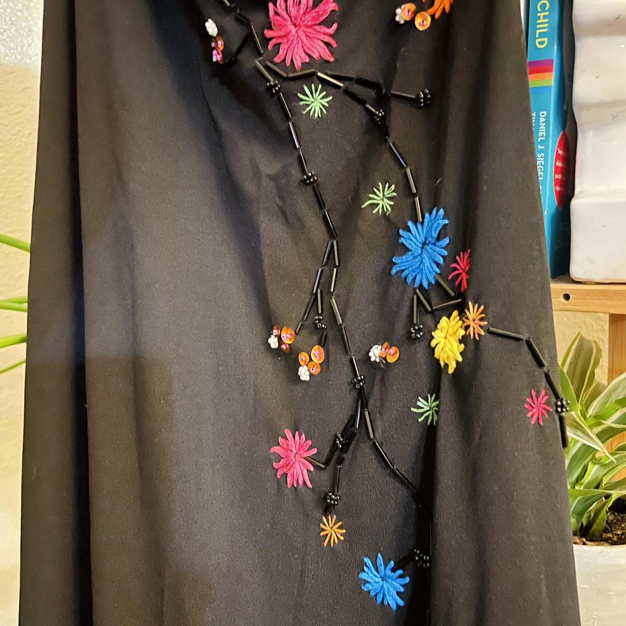 🌸Vintage Laundry by Shelli Segal Beaded, Embroidered... Depop