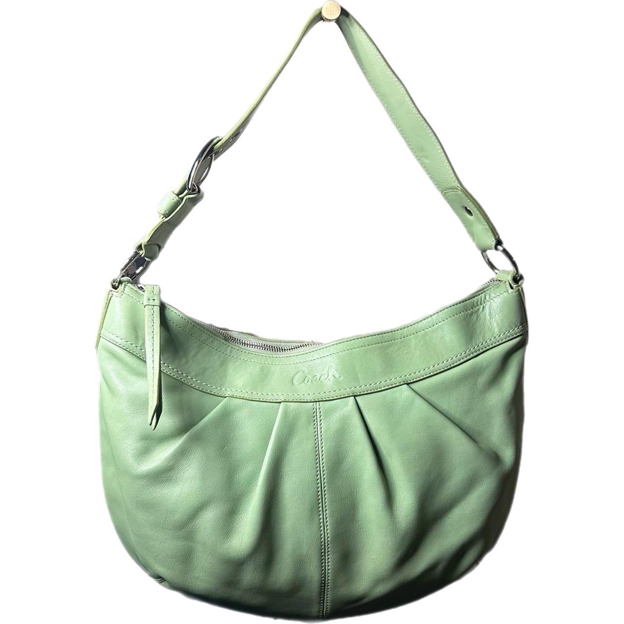 送料無料 店舗 Coach Lime Green Leather Soho Pleated Shoulder Bag | Depop バッグ