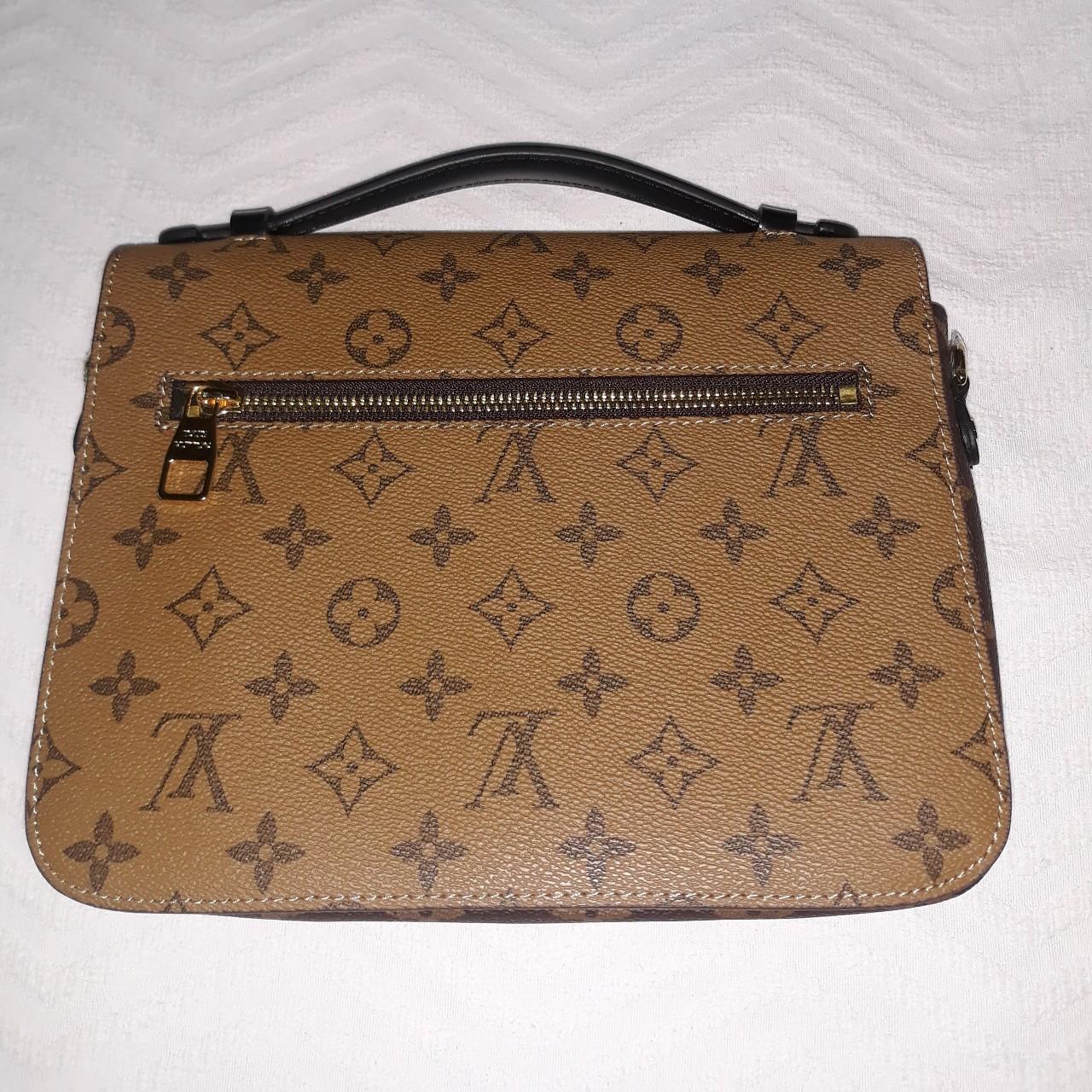 Louis Vuitton Women's Bag (2)