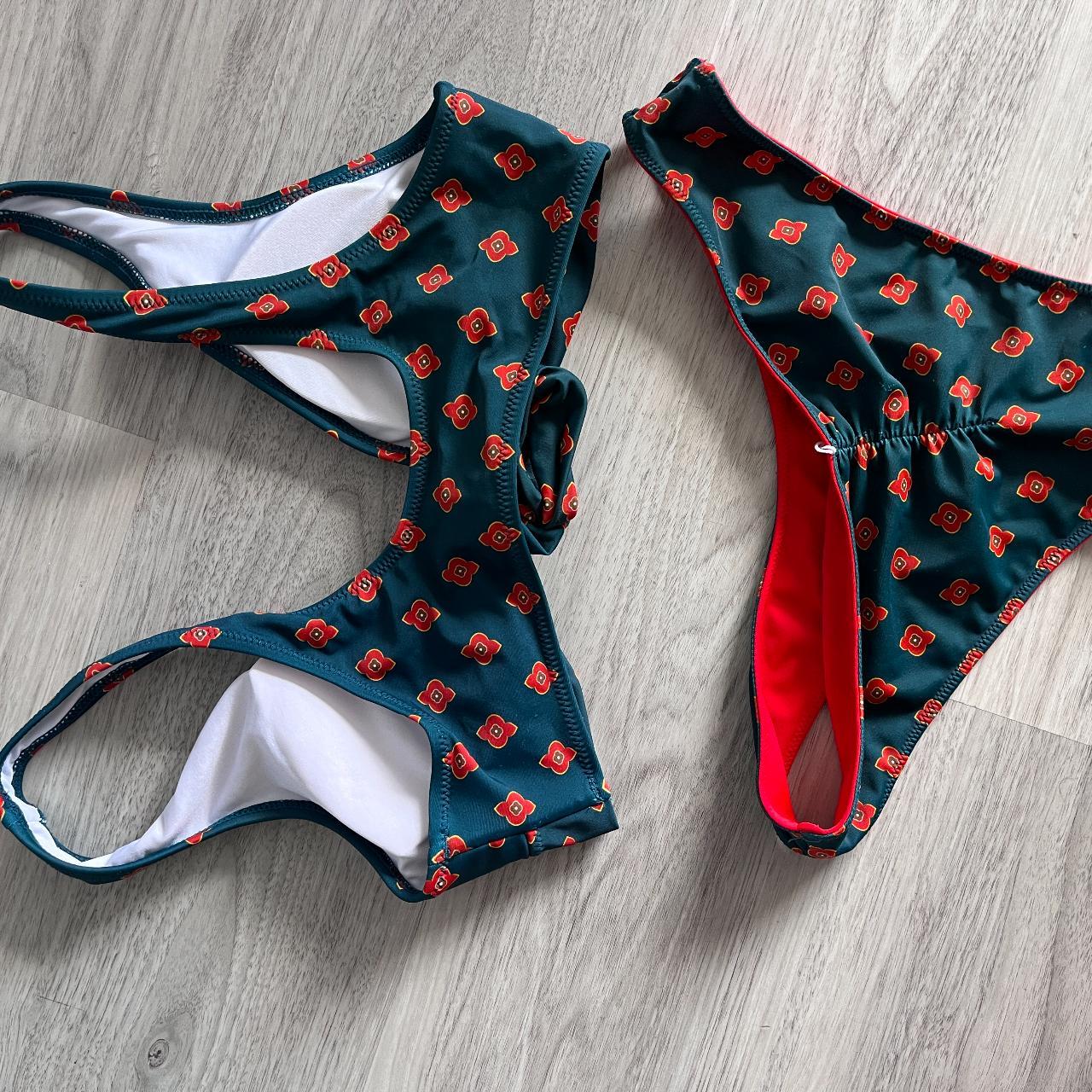 cupshe swimwear set *Reversable swimwear bottoms... Depop