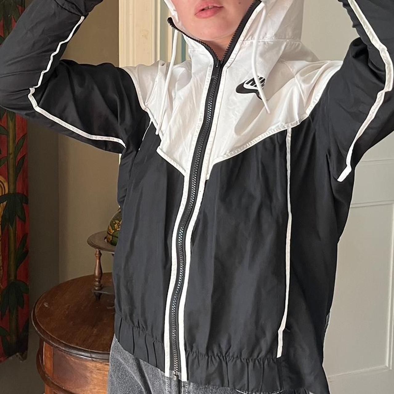 black and white nike windbreaker hoodie